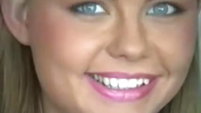 Casal de adolescentes que fodem em vídeo amador com o vídeo pornô de mulher morena gorda seu primeiro vídeo Sexual.