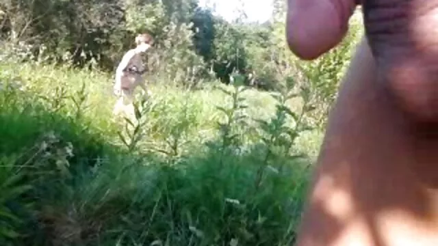 Ela adora partilhar a forma como brinca com a filme pornô da mulher pelada rata