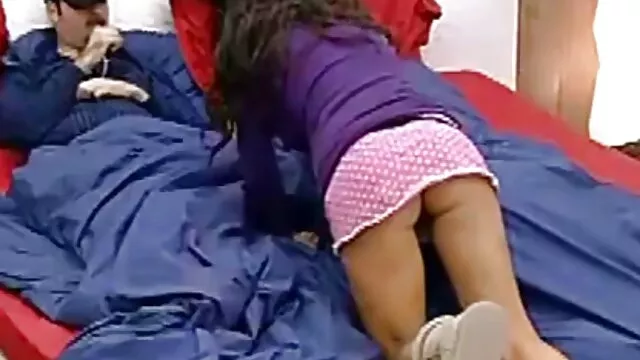 As senhoras partilham uma massagem videos porno de mulheres tatuadas sensual
