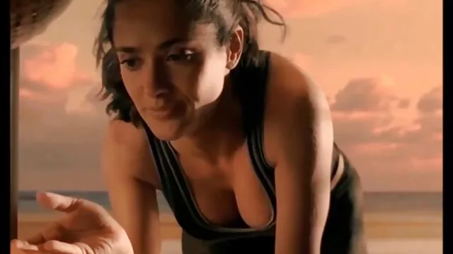 Jovem Tristian fingering assistir filme pornô com mulher pelada na casa de banho