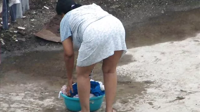 Fornicadores na vídeo de pornô de mulher muito gostosa piscina