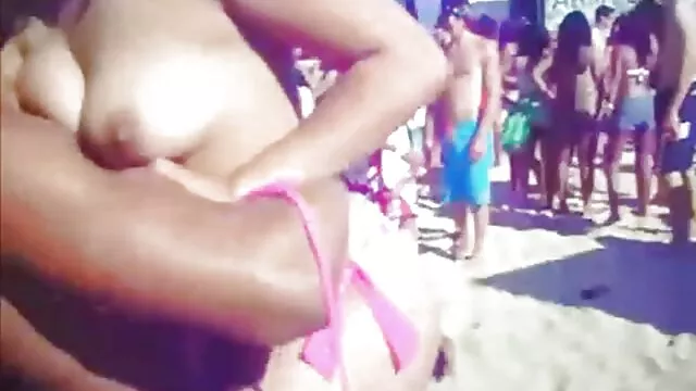 Uma brasa diabólica mulheres de quatro porno espancada