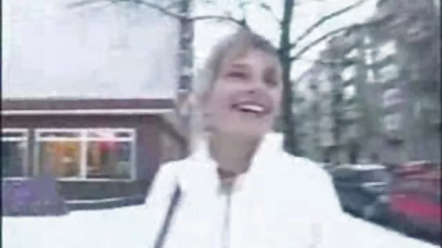 Sexo vídeo pornô de mulher metendo anal amordaçado