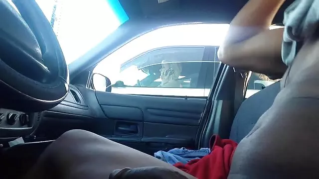 Tushyraw louca por anal vídeo pornô de mulher chupando mulher Adriana, de olho no cu.