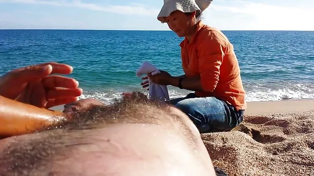 Uma grávida vídeo pornô grátis de mulheres excitada adora ordenhar a minha pila