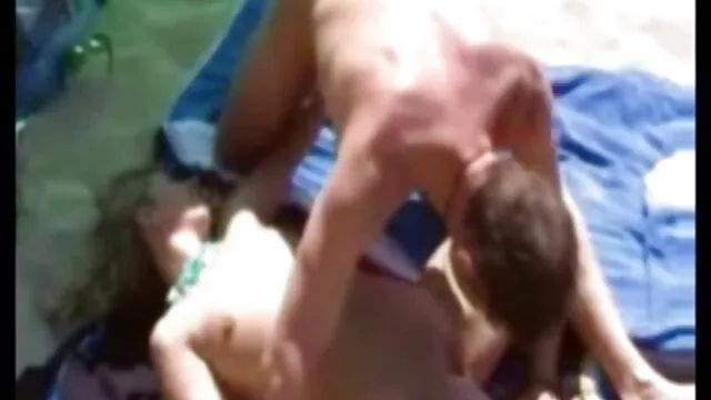 A mulher madura faz vídeo pornô das mais gostosas do mundo sexo oral com o cumshot em vídeo Amador.