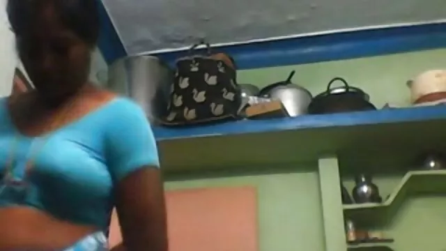 Rapazes RawFuckBoys, vendados para procriação assistir filme pornô com mulheres negras anónima sem preservativo.