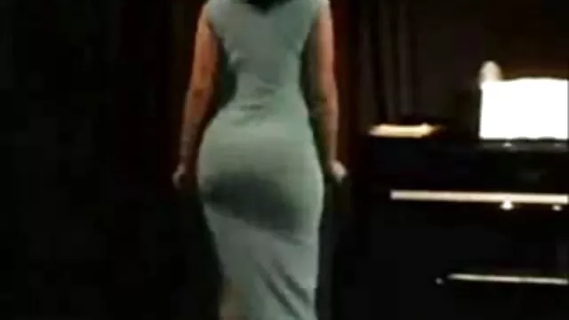Dupla pontaria na vídeo pornô mulher transando bem gostoso rata